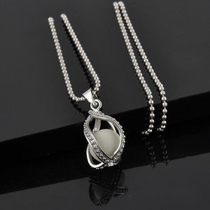 Teardrop Glow in Dark Pendant Necklace